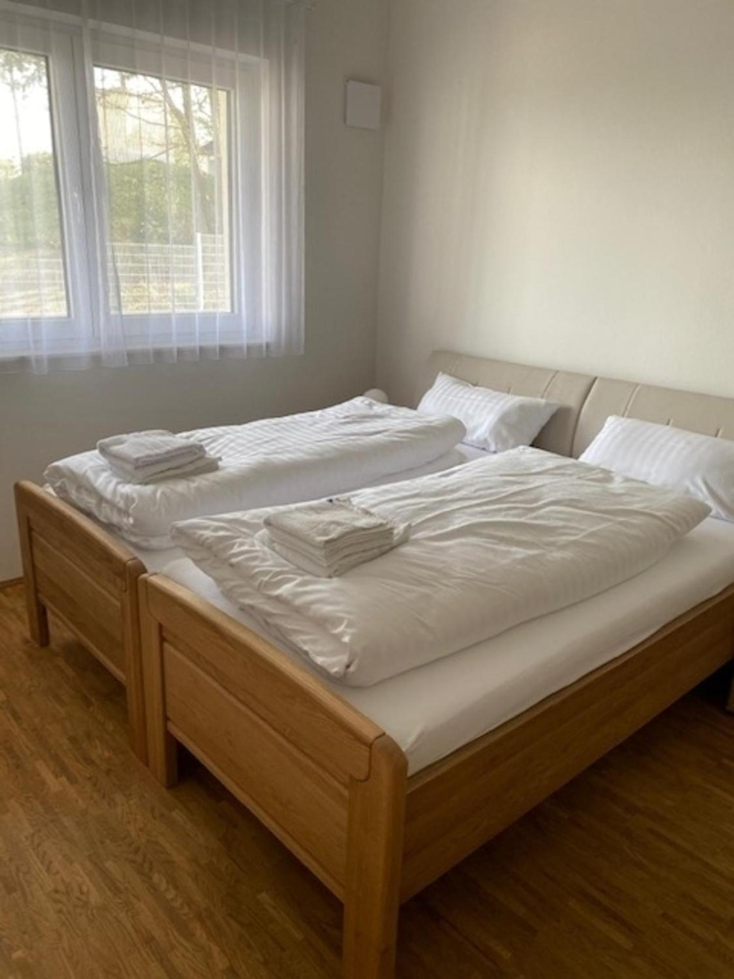 Penthouse 34 -rollstuhlgerecht- Appartement Oerlinghausen Buitenkant foto
